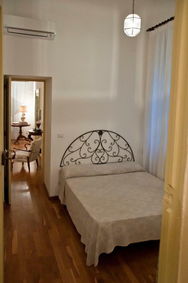 Garden Suite At Palazzo Famularo Lecce Zewnętrze zdjęcie
